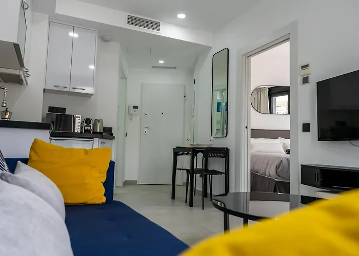 Apartamento Modern Wave Escape With Private Parking And Rooftop Pool By Namaste Elite