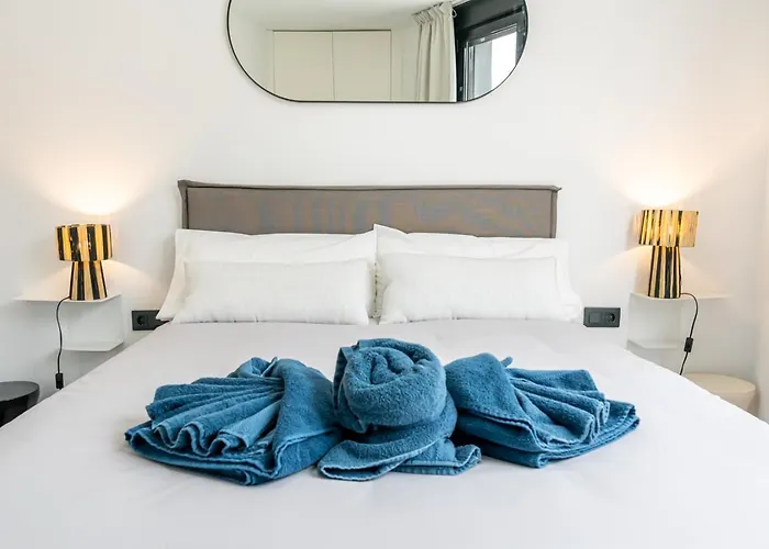 Lägenhet Modern Wave Escape With Private Parking And Rooftop Pool By Namaste Elite