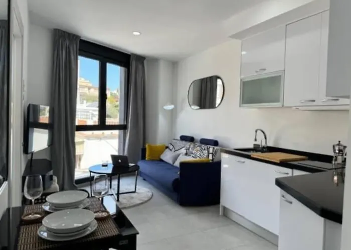 Lägenhet Modern Wave Escape With Private Parking And Rooftop Pool By Namaste Elite *